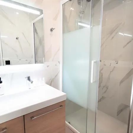 In - Apt For 6px In Central Paris, Marais Chatelet Apartman