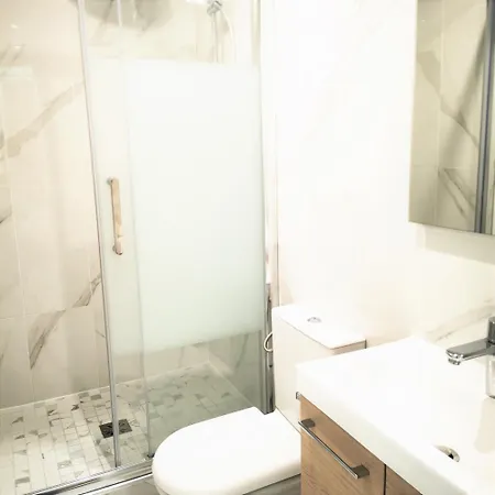 In - Apt For 6px In Central Paris, Marais Chatelet Paris