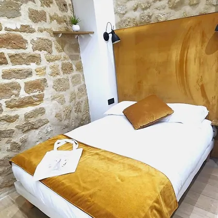 In - Apt For 6px In Central Paris, Marais Chatelet Apartman Párizs
