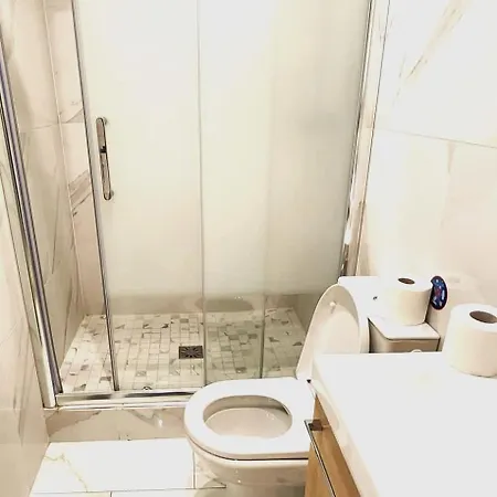 In - Apt For 6px In Central Paris, Marais Chatelet Apartman *